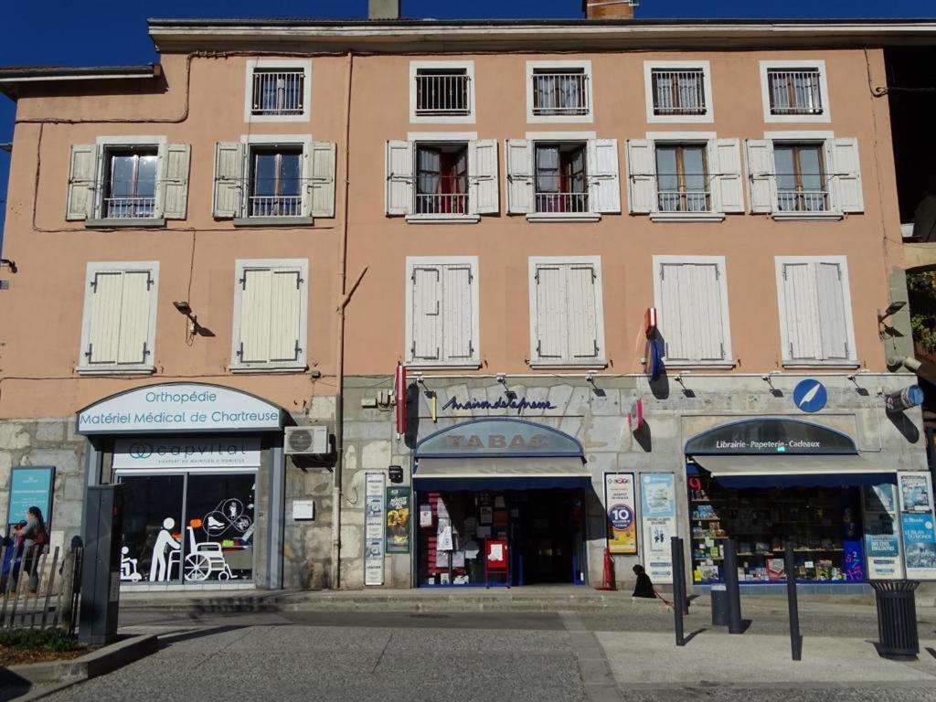 Charmant Studio Au Coeur Du Village De Voreppe Exterior photo